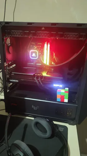 Computador gamer 9800x3d + 9070 XT + 32gb Ram 6400 MHz cl 32