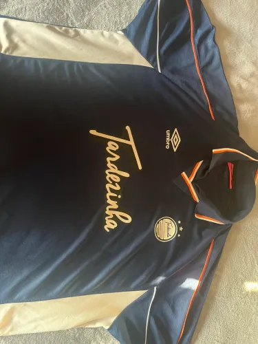 Camiseta tardezinha umbro