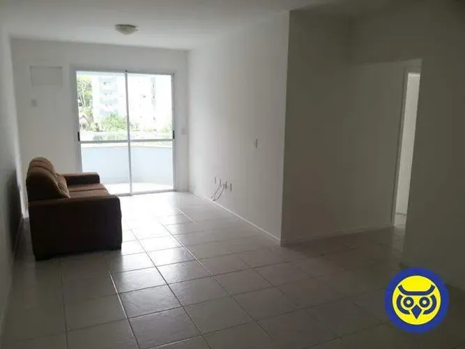 Apartamento para locação no Itacorubi  3 dormitórios, suíte, sacada e 1 vaga de garagem