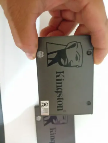 01 ssd de 240gb original usado 92% saúde  e com windows 10 instalado