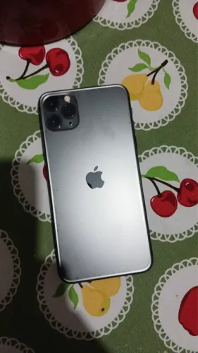 iPhone 11 Pro Max 256g seminovo