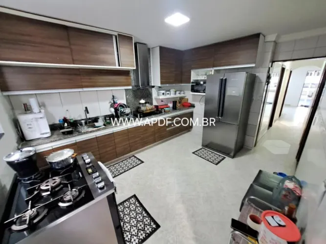 Casa para Venda em Brasília, Ceilândia Sul (Ceilândia), 4 dormitórios, 1 suíte, 4 banheiro