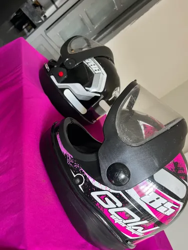 Vendo estes capacetes