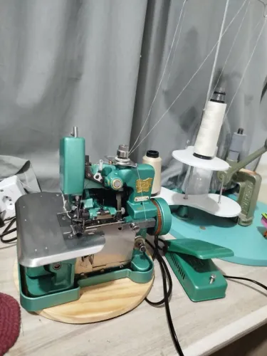 Maquina de costura semi industrial chinezinha