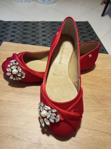 Sapatilha - RAPHAELLA BOOZ