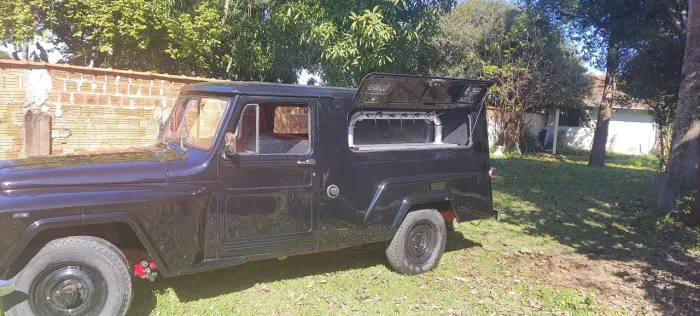Ford F-75 4X4 2.3 1976
