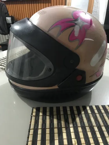 Vendo capacete usado 