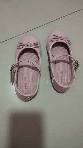 Vendo sapatinha Molekinha número 26 infantil.