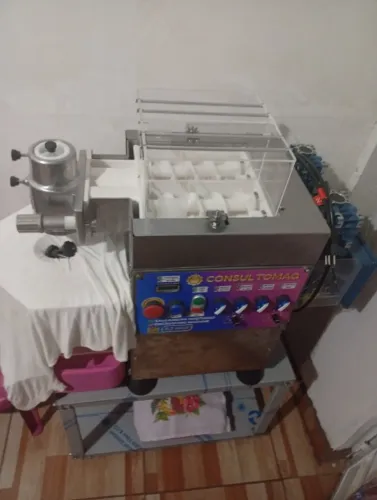 Máquina de fazer coxinha consultomaq nova só foi nova 5 vezes zap *92 