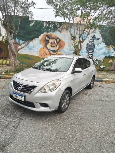 Nissan Versa SV 1.6 16V Flex Fuel 4P Mec. 2012