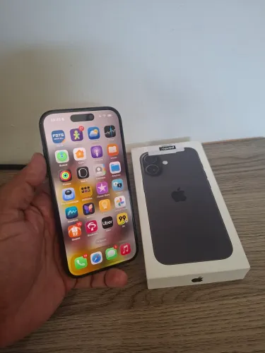 V/T iPhone 16