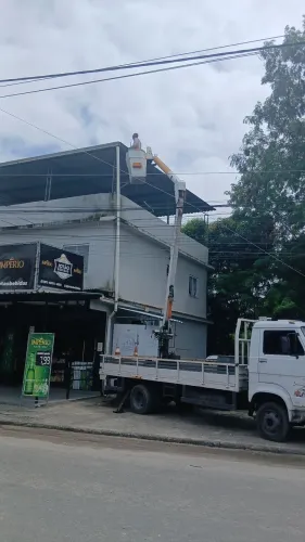 VENDO CESTO AÉREO ISOLADO 