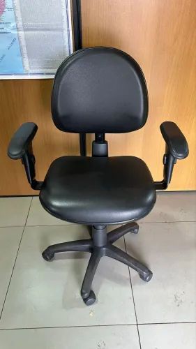 Vende se 2 cadeiras