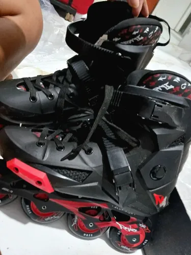 Patins Inline Traxart Revolt Tam 38/39 BR (Usado só 2x) - Completo na Caixa