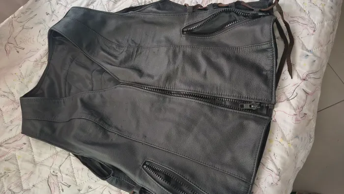 Colete de couro feminino 