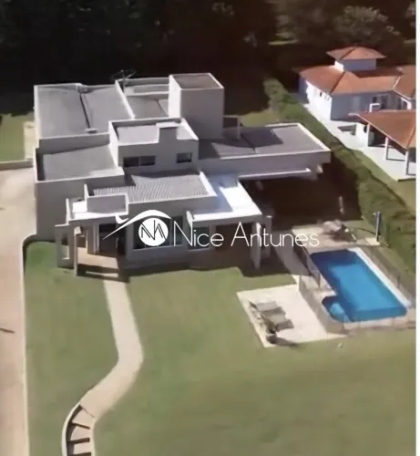 Casa em condominio fechado em Itatiba.