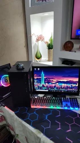 Pc Core i7, SSD 240 Gb, Memória 12 Gb, Monitor 20 Pol, HD 750 Gb, Muito Rápido, Excelente.