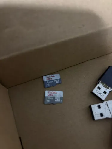 Cartão sandisk 64gb e 16gb ultra