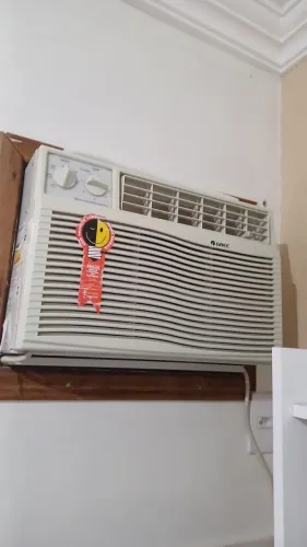Vendo ar condicionado, pouco usado 