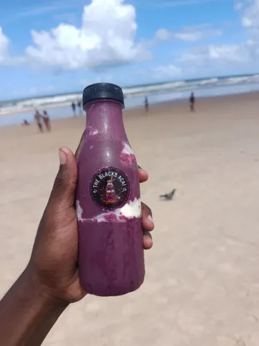 Batida de açaí na garrafa 