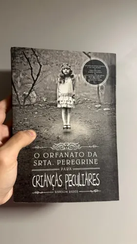 O Orfanato da Srta. Peregrine Para Crianças Peculiares
