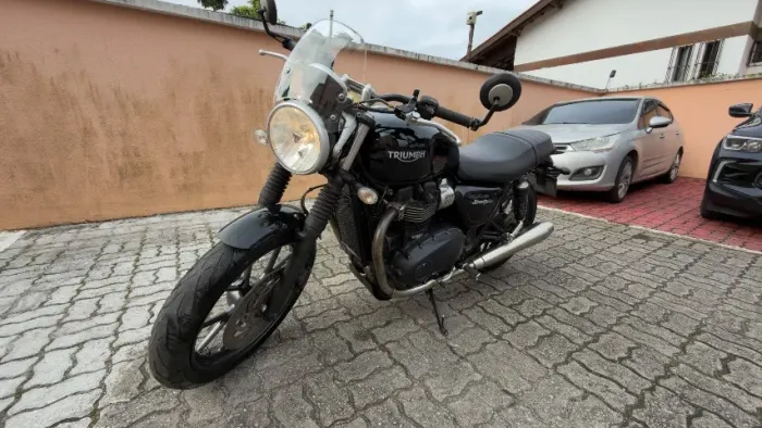 TRIUMPH STREET TWIN 900 | 2016 | 45.791 KM | GARANTIA
