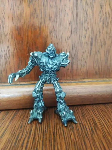 Boneco Megatron Transformers