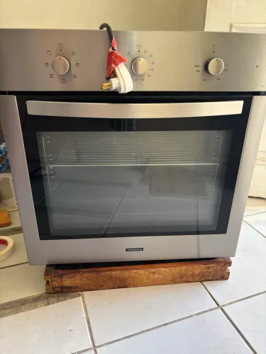 Vendo Forno NOVO elétrico de embutir TRAMONTINA