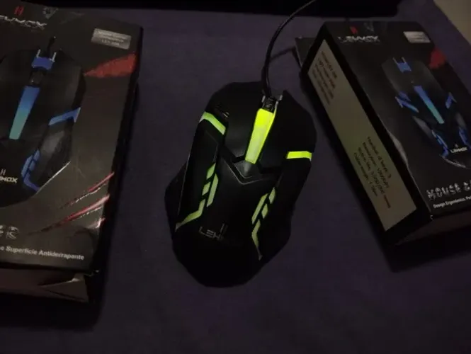 Mouse RGB com fio