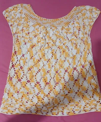 Blusa de crochê feita a mão - veste M e G