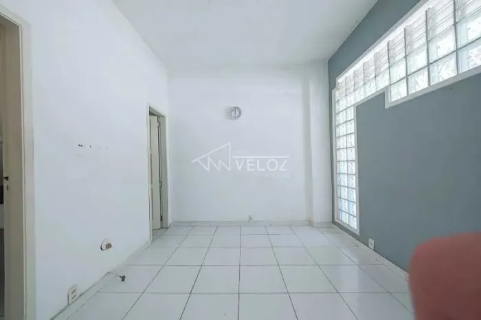 Apartamento : / Residencial / Catete