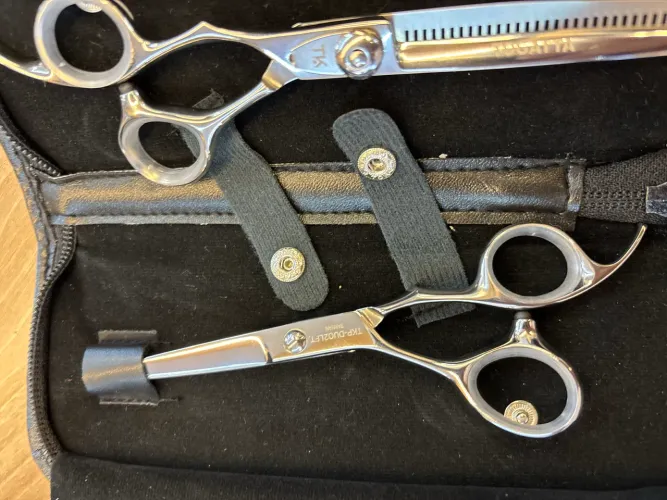 Combo tesouras fio navalha e dentada togatta