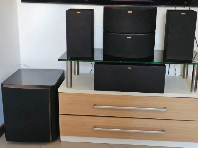 Kit Home Theater Klipsch Reference 5.1 mais JBLSUB 260P