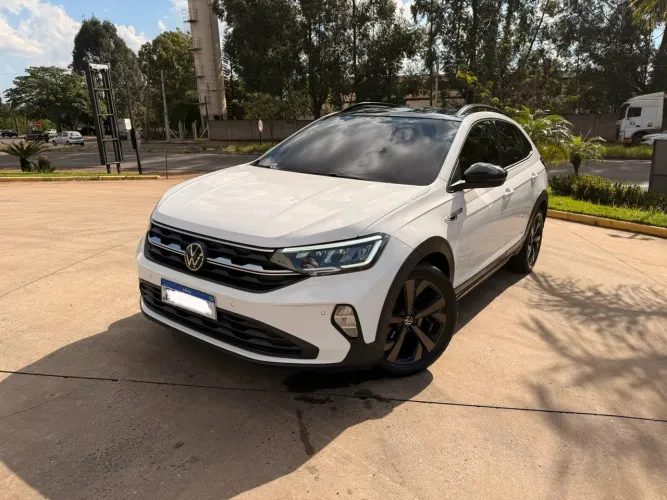 Volkswagen Nivus Highline 1.0 200 TSI Flex AUT 2021