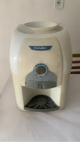Gelagua com motor sem defeitos