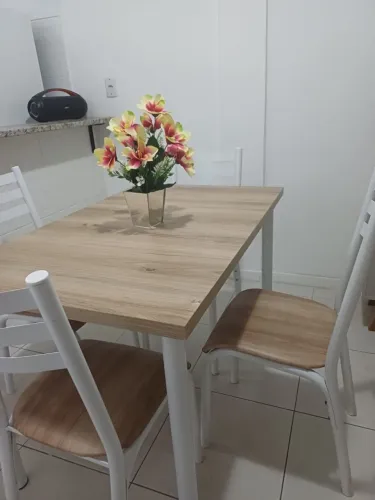 Mesa 4 cadeiras