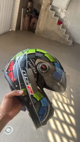 Vende-se Ls2 tamanho 60