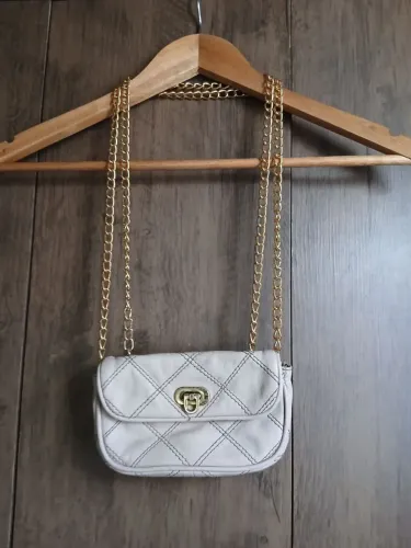 Bolsa bege
