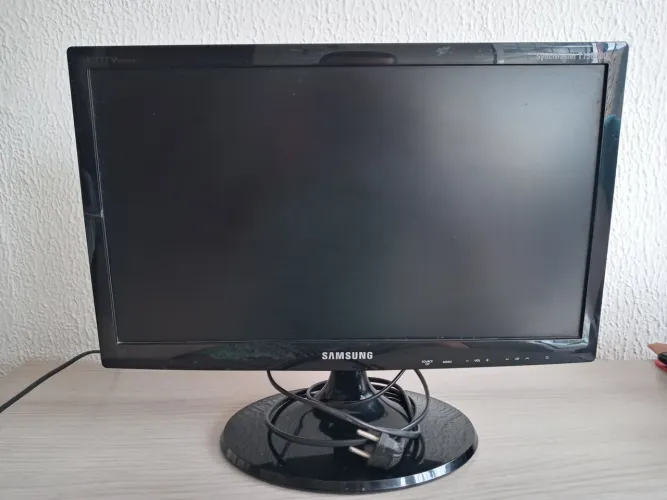 TV/Monitor Samsung LED SyncMaster T19B300