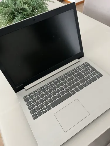 Notebook Lenovo 330