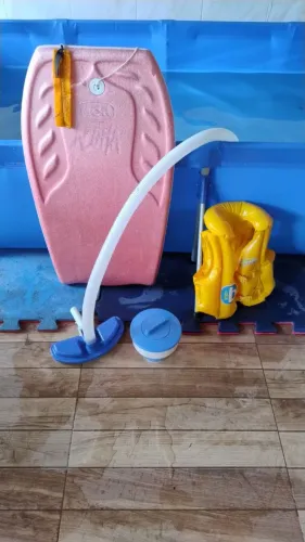 Piscina e itens
