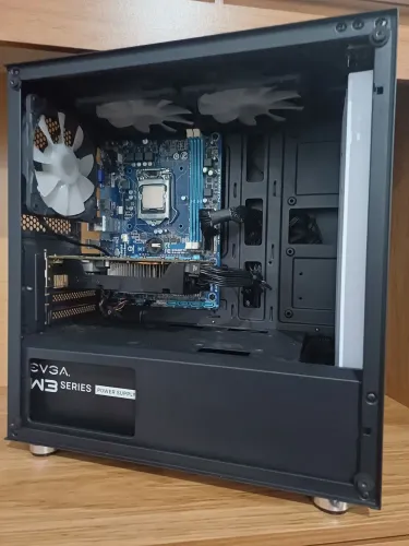 Computador com defeito | EVGA 500w | R7 260x | GA-H61m | i3 3220