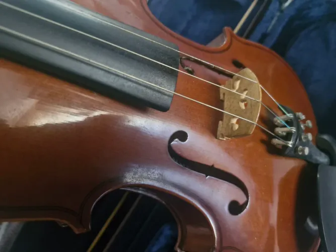 Violino semi novo - usado poucas vezes