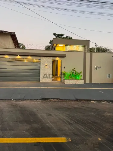 CASA TÉRRIA DE ALTO PADÃO JARDIM BALENÁRIO MEIA PONTE