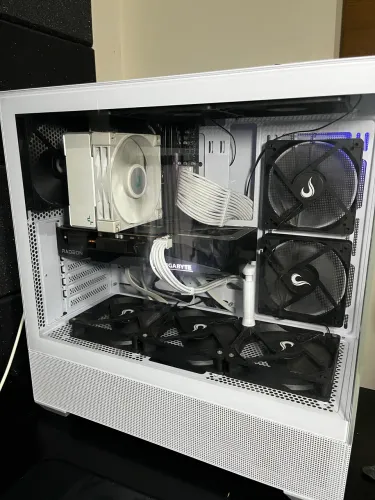 Troco ou Vendo PC GAMER por PS5 com volta?