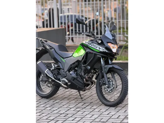 Kawasaki Versys-x 300 2025