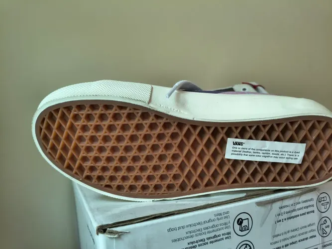 Novo Vans 36