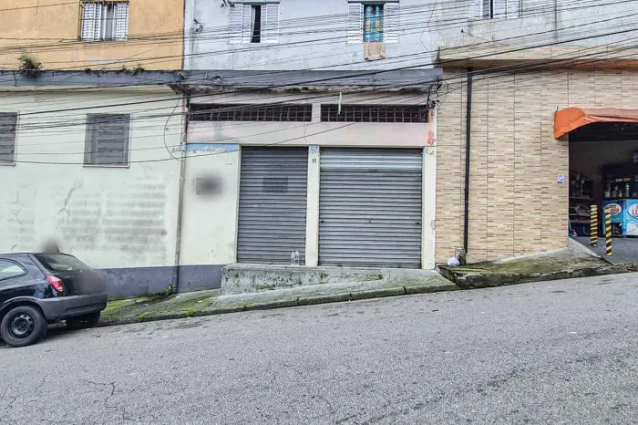 Loja na Rua Júlio Dantas, 15 140 m²