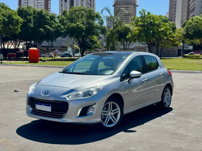 Peugeot 308 Allure 2.0 Flex 16V 5P Aut. 2014