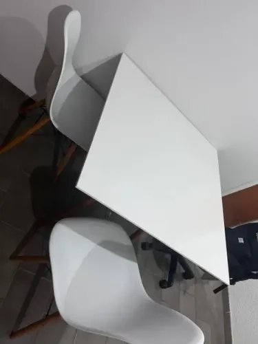 Mesa de Jantar Quadrada + 4 Cadeiras Eames Up Home Branco